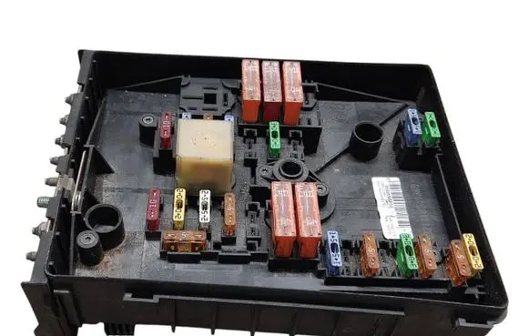 Skoda Octavia Mk2 (1Z) Fuse module 1K0937125 017183071