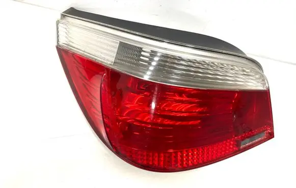 BMW 5 E60 E61 Rear/tail lights 6910767 008679057
