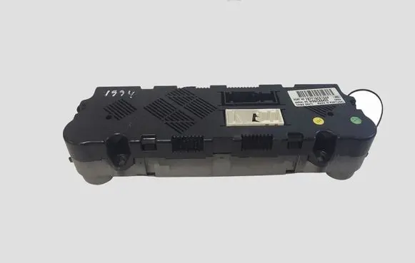 Ford Mondeo MK IV Climate control unit 7S7T18C612AF W8GC88435