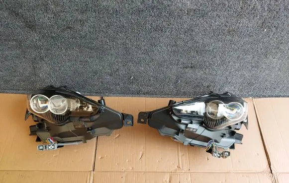 Lexus IS III XE30 Headlights/headlamps set 81145-53730 81185-53730