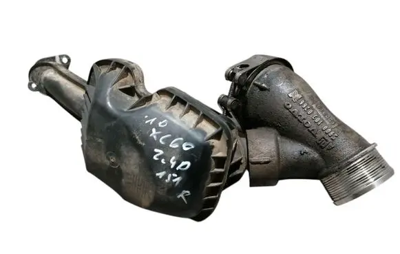 Intake resonator