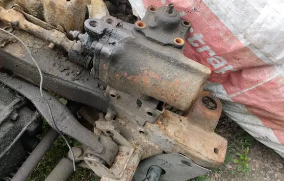Mitsubishi Pajero Steering rack 120C10800