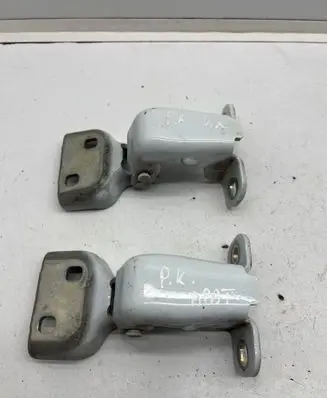 Renault Trafic III (X82) Front door upper hinge 804005400R 934562