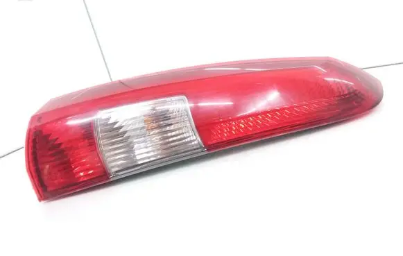 Volvo V70 Rear/tail lights 9154493