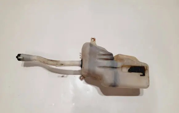 Windshield washer fluid reservoir/tank