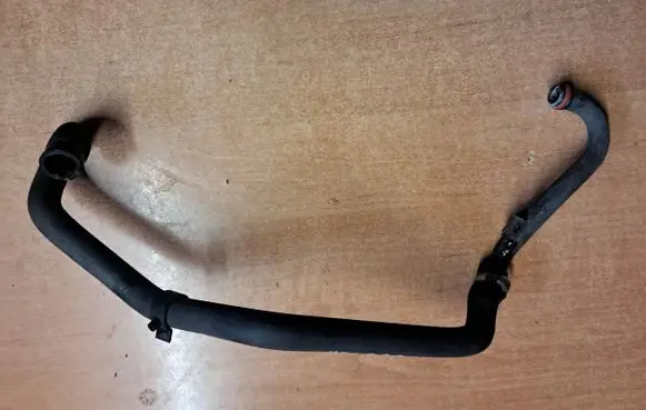 Mercedes-Benz Vito Viano W638 Engine coolant pipe/hose 6012031282