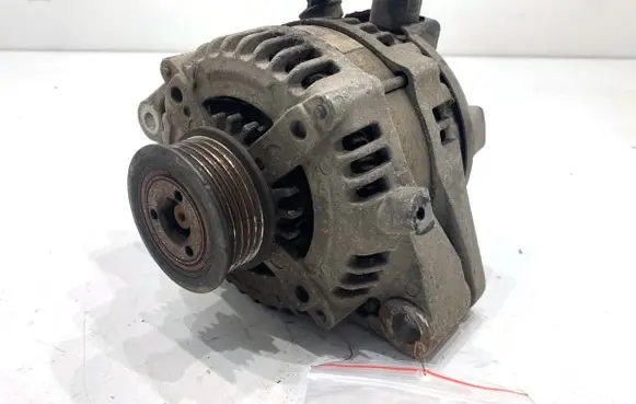 Toyota Avensis T250 Generator/alternator