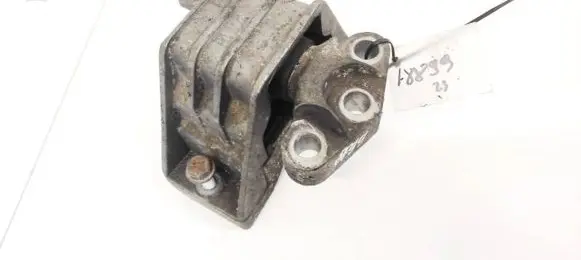 Fiat Croma Engine mount bracket