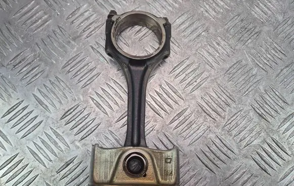 Mercedes-Benz E W213 Piston with connecting rod 