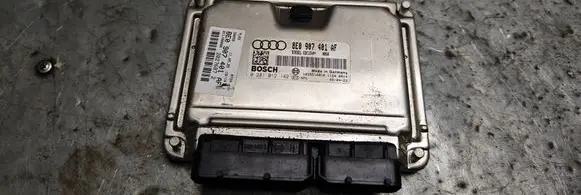 Audi A4 S4 B7 8E 8H Engine control unit/module 8E0907401 01100000 2027607
