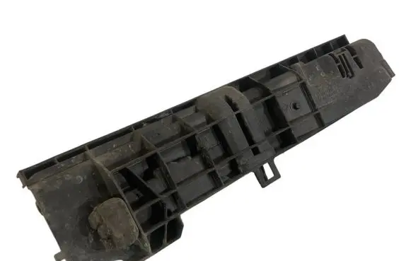 BMW 1 E81 E87 Radiator mount bracket 7524912 17107524912