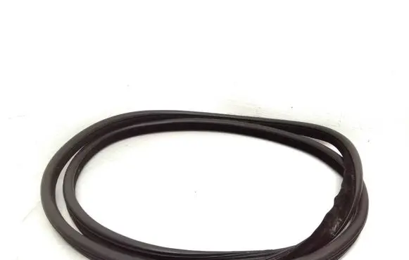 Land Rover Range Rover Evoque L538 Front door rubber seal BJ3220708B
