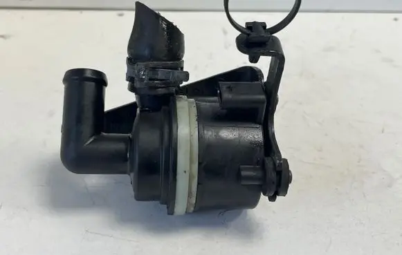 Audi A5 Sportback 8TA Electric auxiliary coolant/water pump 5N0965561A