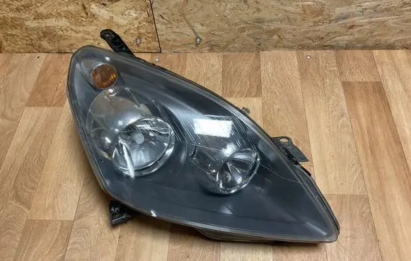 Opel Zafira B Headlight/headlamp 0301214202