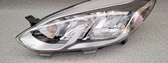Toyota RAV 4 (XA50) Headlight/headlamp L1BB13E015LB