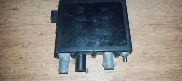 BMW X5 E53 Antenna control unit 65258377656 8377656