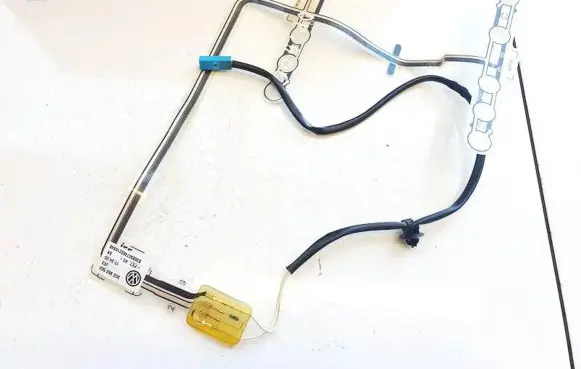 Volkswagen PASSAT B6 Seat heating element 3c0963553