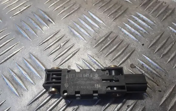 Audi A4 S4 B7 8E 8H Airbag deployment crash/impact sensor 8E0959643B