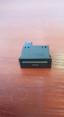 Traction control (ASR) switch
