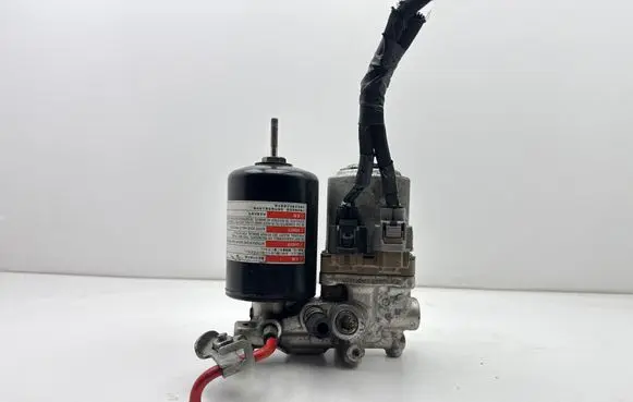 Toyota Prius+ (ZVW40) ABS Pump 4707012010