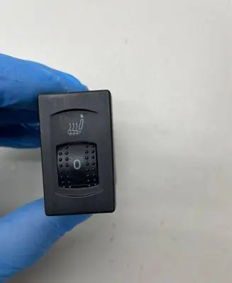 Volkswagen PASSAT B5.5 Seat heating switch 3b0963564d