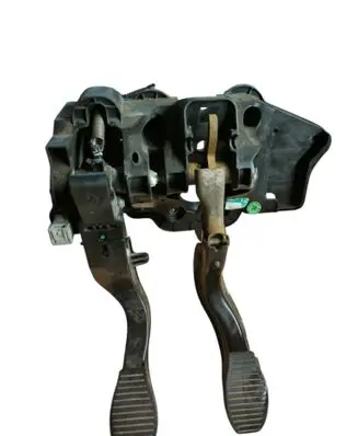 Opel Corsa D Pedal assembly 55703354 10796
