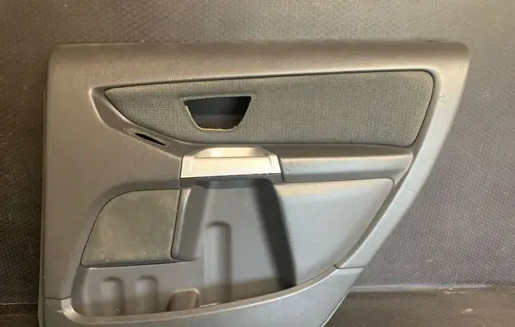 Volvo XC90 Rear door card panel trim
