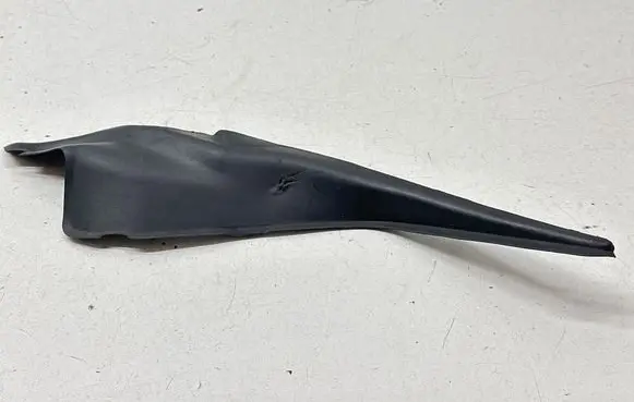 Chrysler Pacifica Wiper trim 68228476AC 93785L