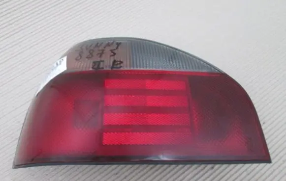 Nissan Sunny Rear/tail lights