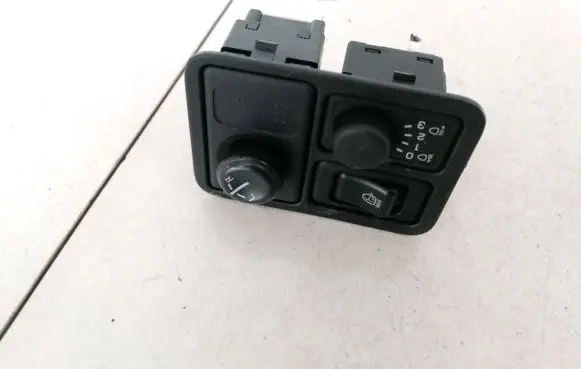 Nissan Almera N16 Headlight level height control switch