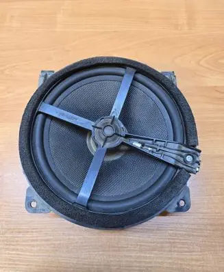 Volvo S60 Parcel shelf speaker 9472300 04W20