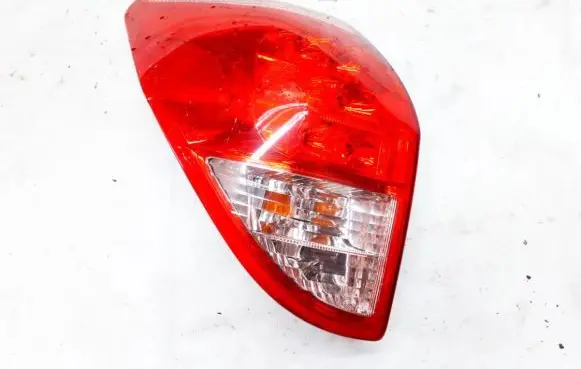 Toyota RAV 4 (XA30) Rear/tail lights