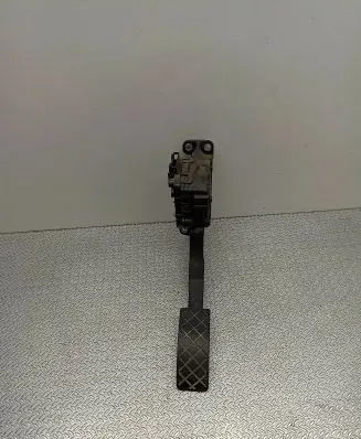 Volkswagen Polo IV 9N3 Accelerator throttle pedal 6Q1721503C 6PV00849601