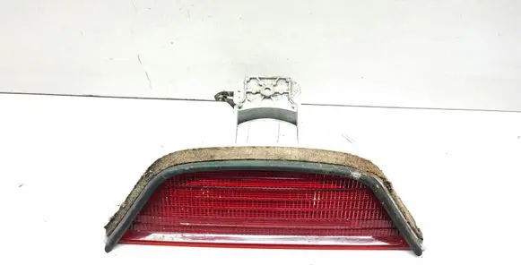 BMW 5 E39 Third/center stoplight 8385659