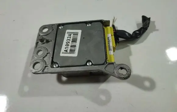 Nissan Primera Airbag control unit/module 8482370532