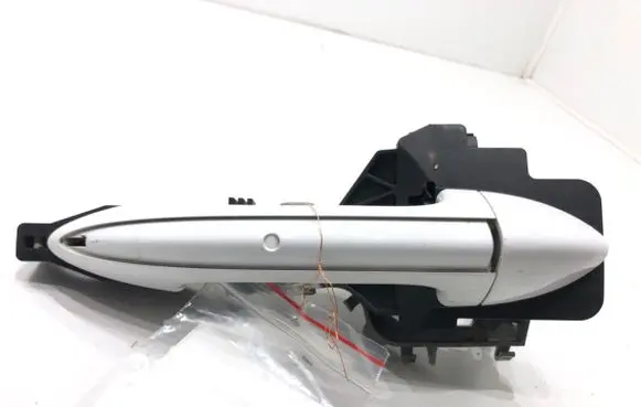 Hyundai ix20 Front door exterior handle 