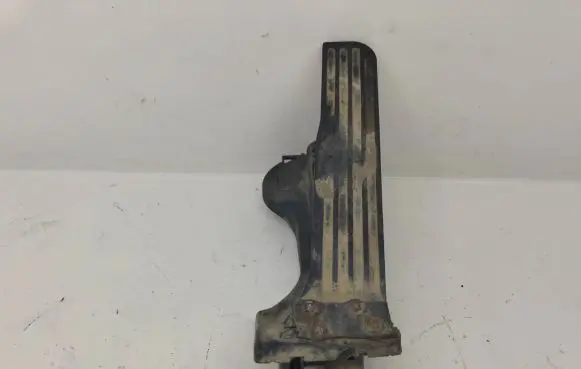 Volkswagen Touran I Accelerator throttle pedal 1T1721503H 6PV00868900