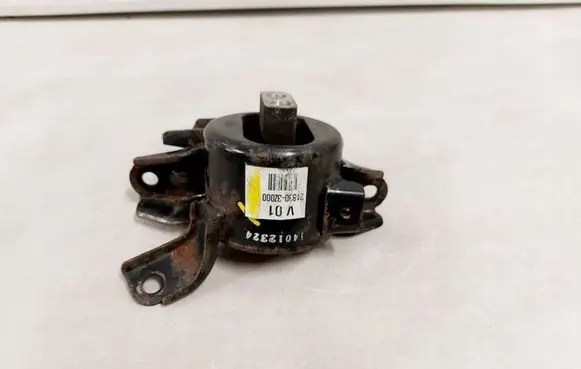 KIA Soul Gearbox mount 21830-3Z000