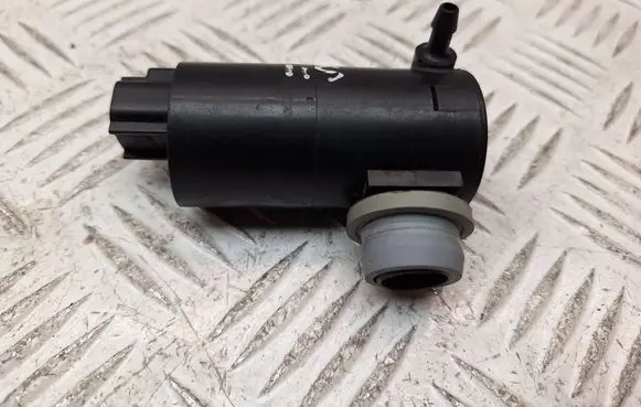 Toyota Avensis T270 Windscreen/windshield washer pump 8533002040