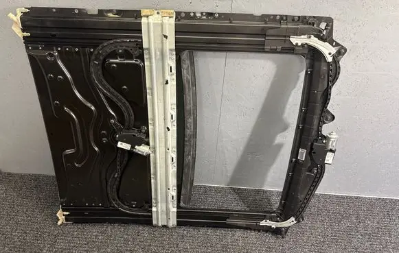 BMW X6 F16 Sunroof set 8061396 7331228 1733637