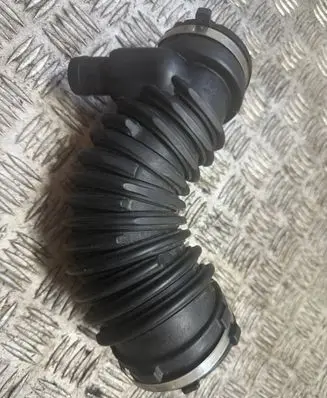 Volkswagen Golf VIII Air intake duct part 3Q0129654P