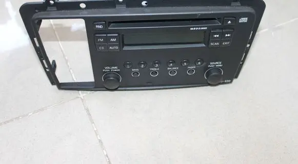 Volvo V70 Radio/CD/DVD/GPS head unit 30745812 65167669 3W455E