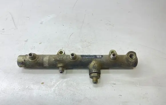 Audi A4 S4 B7 8E 8H Fuel main line pipe 059130090J F00R001823