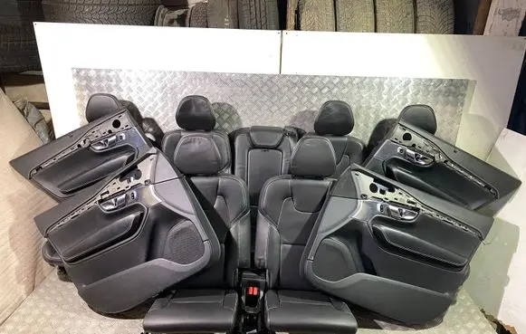 Seat set