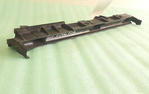 Mercedes-Benz GLA W156 X156 Radiator mount bracket A2465011720 6947238