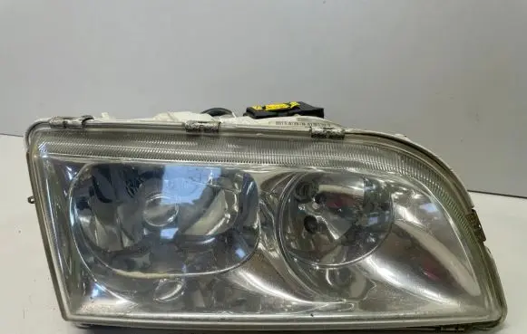 Volvo S40, V40 Headlight/headlamp 30859767