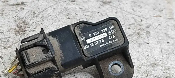 Mitsubishi Colt Air pressure sensor 0261230118 MN195775