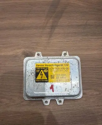 BMW 3 E90 E91 Headlight ballast module Xenon 5DV00900000