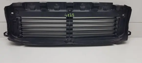 Volvo XC40 Radiator trim 32227592