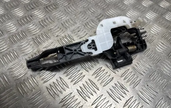 Front door exterior handle/bracket